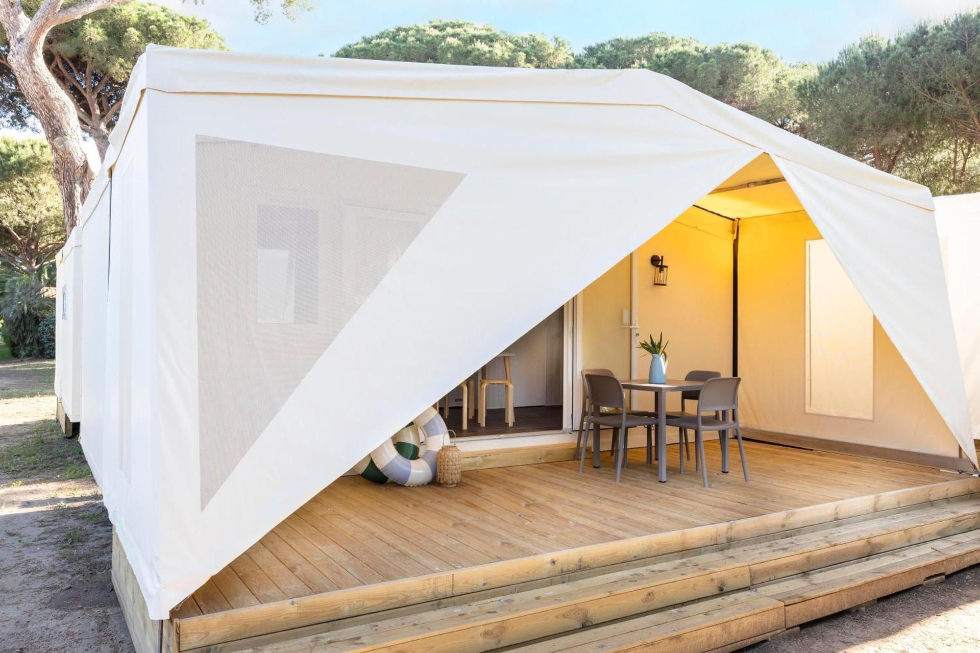 Gitavillage Argentario Albinia Exterior foto A canvas tent